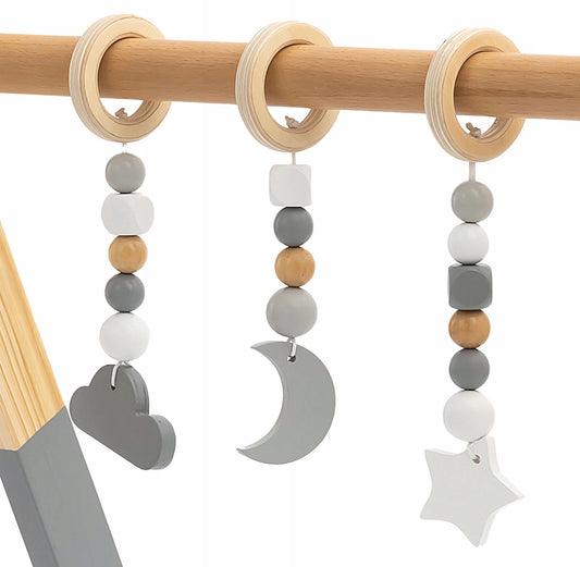 „Mamabrum Baby Gym“ - Medinis edukacinis žaidimų stovas kūdikiams