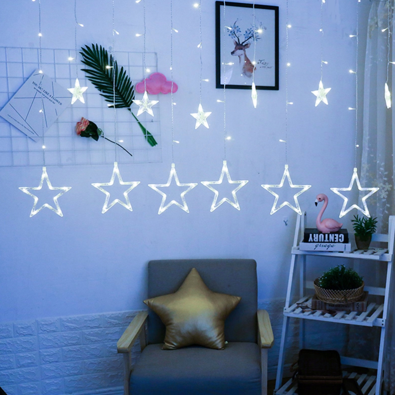 Kalėdinė LED šviesų užuolaida su žvaigždėmis – 120 LED, 4,2 m, šaltai balta šviesa