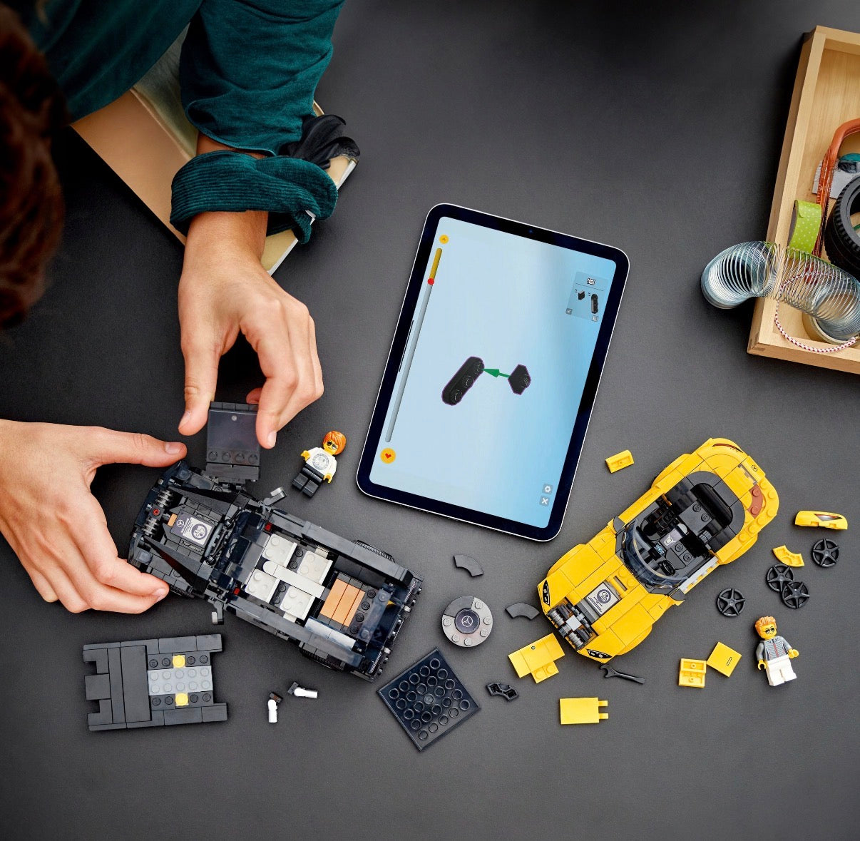 LEGO® Speed Champions Mercedes-AMG G 63 ir Mercedes-AMG SL 63 (76924) – 2 automobilių rinkinys