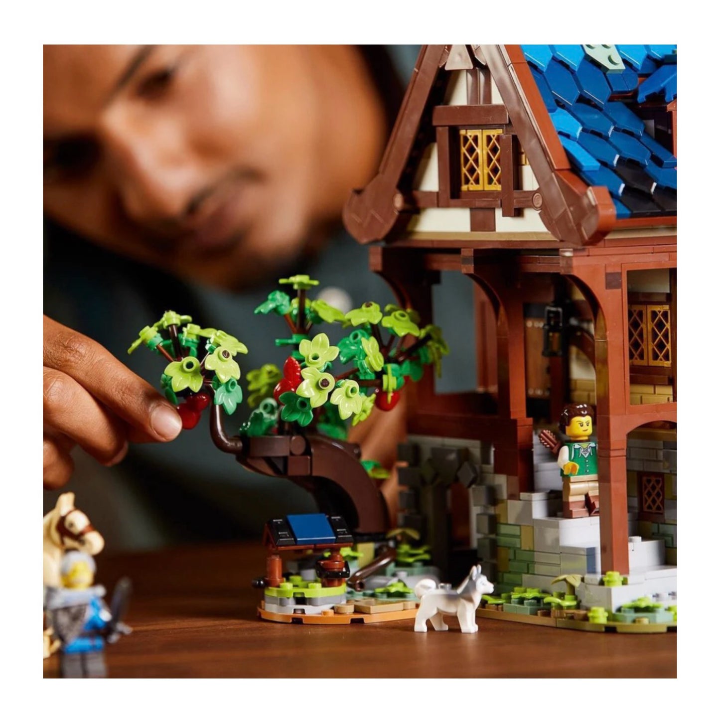 21325 LEGO® Ideas Viduramžių kalvis