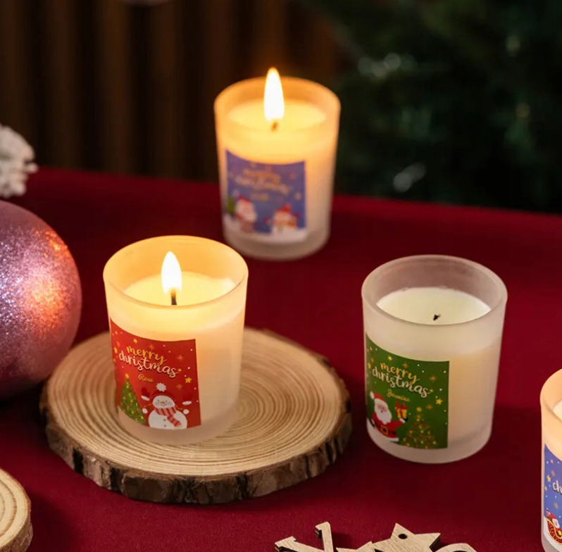Kalėdinis dovanų rinkinys su sojų žvakėmis – 6 aromatai šventinei atmosferai