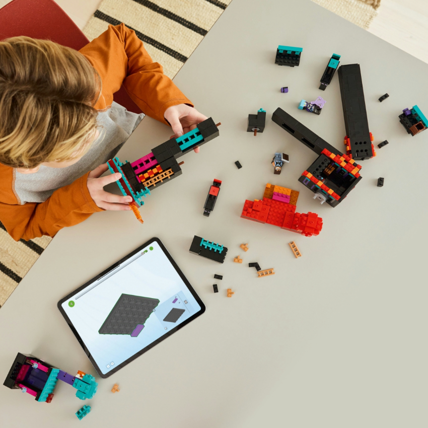 LEGO® Minecraft® Endermeno bokštas