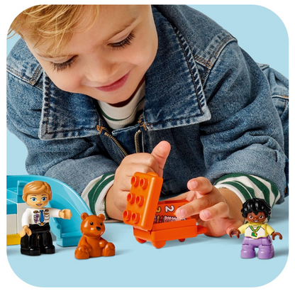LEGO® DUPLO® Town Pirmasis apsilankymas oro uoste