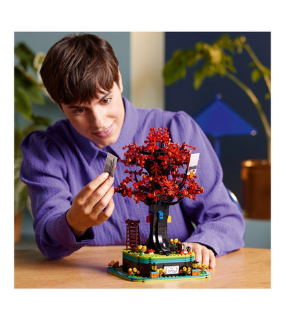LEGO® Ideas Šeimos medis 21346